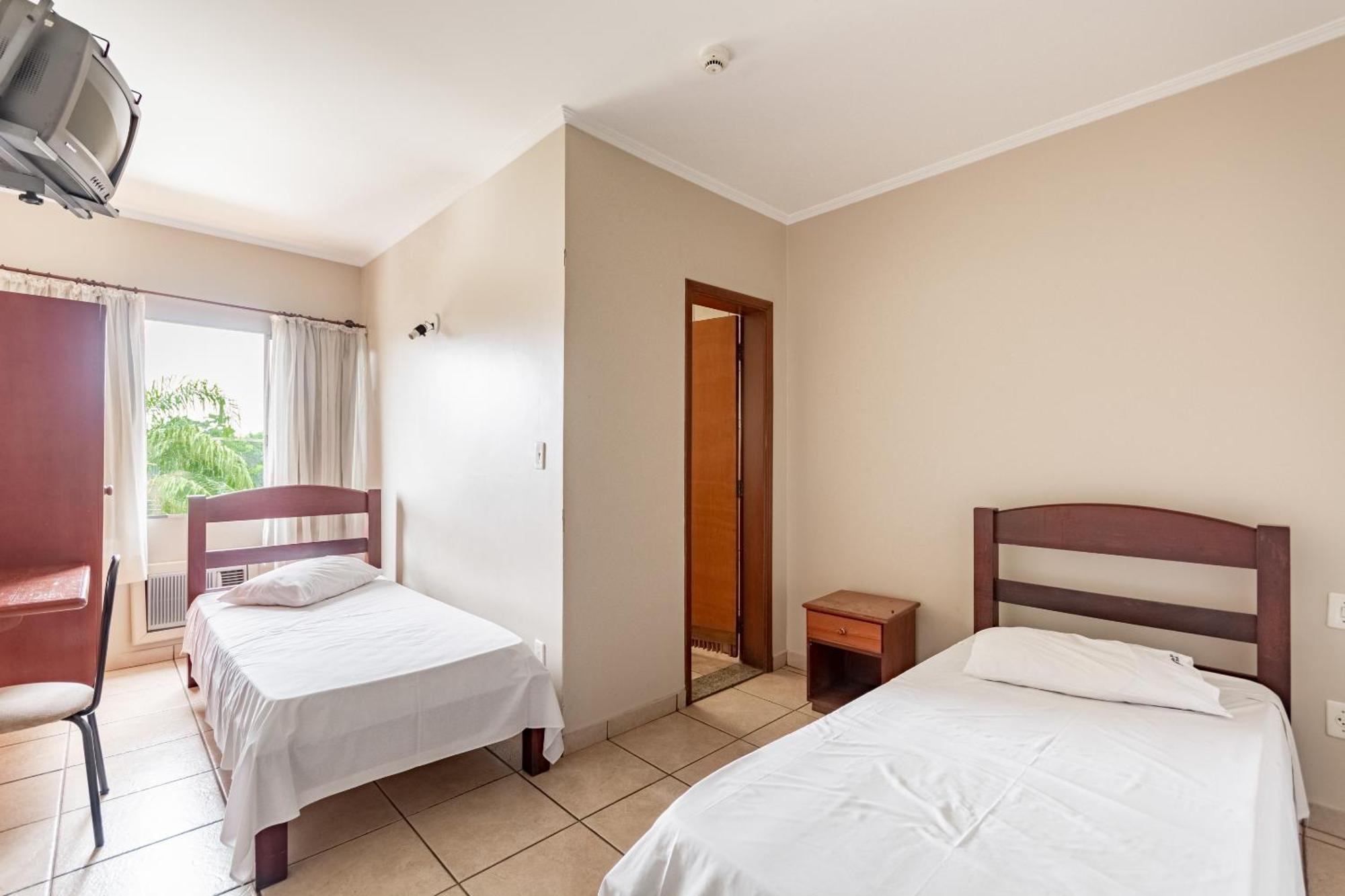 Oyo Hotel Vila Rica, Ribeirão Preto Exterior foto