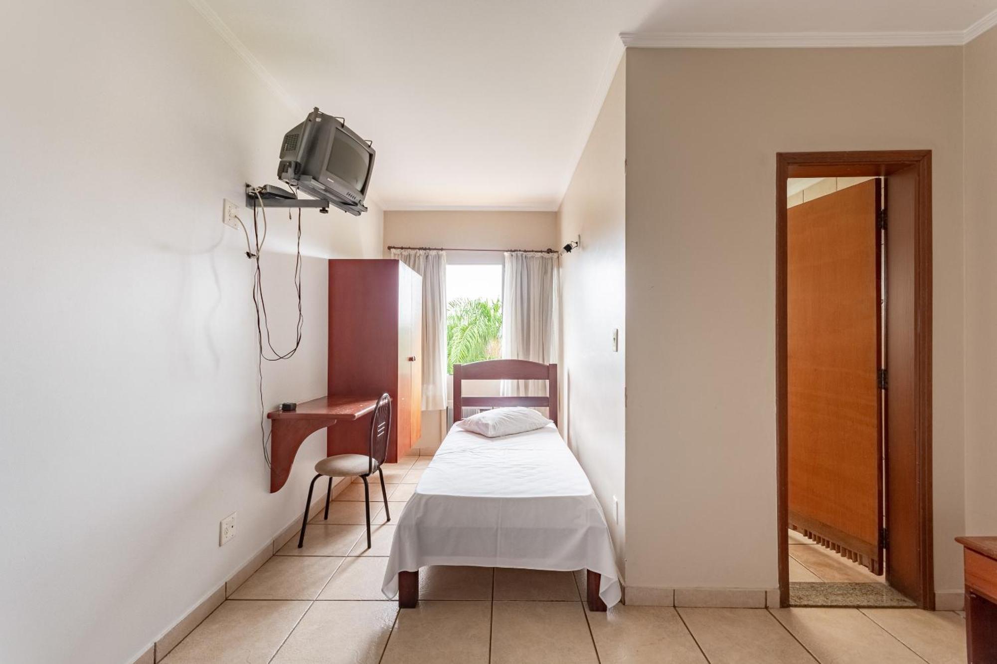 Oyo Hotel Vila Rica, Ribeirão Preto Exterior foto